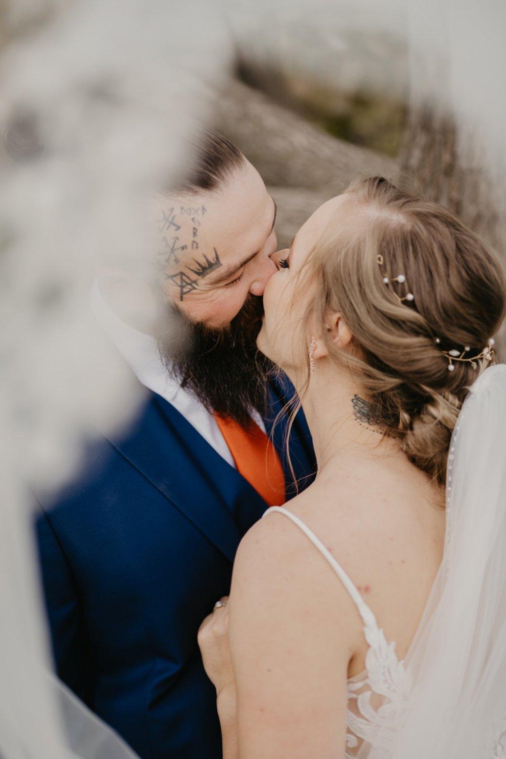 carousel-hero-element image-14