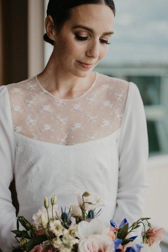 mobile - carousel-hero-element image-12