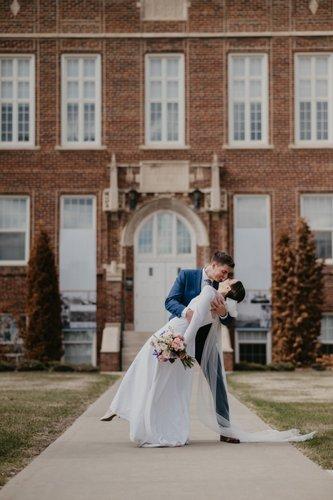 mobile - carousel-hero-element image-6